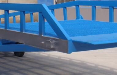 湖北移動登車橋與移動登車臺有什么區(qū)別呢？